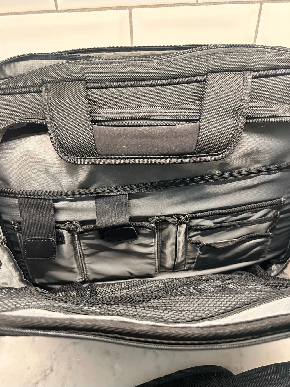 Dell Black Laptop Messenger Bag - Durable Business Brief